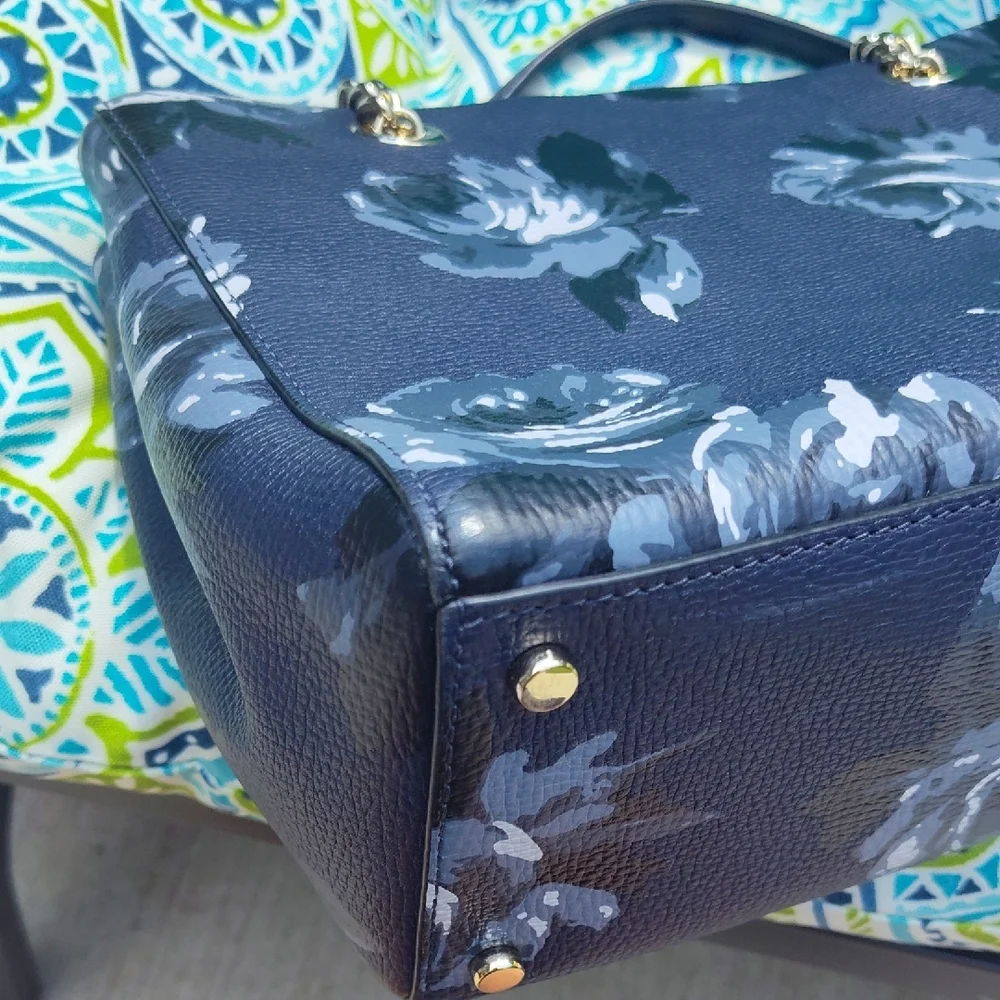 Kate Spade Blue and White Shoulder Bag with Floral Design - Picture 8 of 14